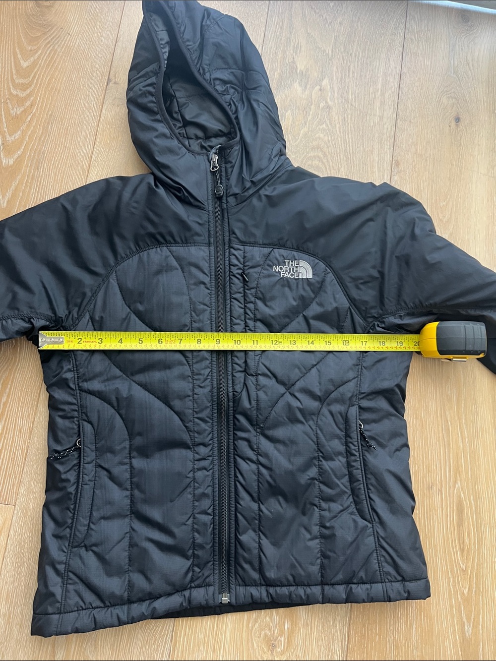 The North Face Women's Black Insulated Hooded Puffer Jacket_Summit Series - Picture 2 of 4